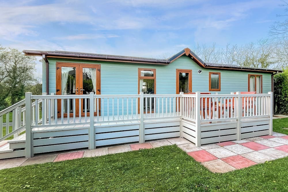 Marianglas Ski Chalet | 2 bedroom accommodation in Anglesey