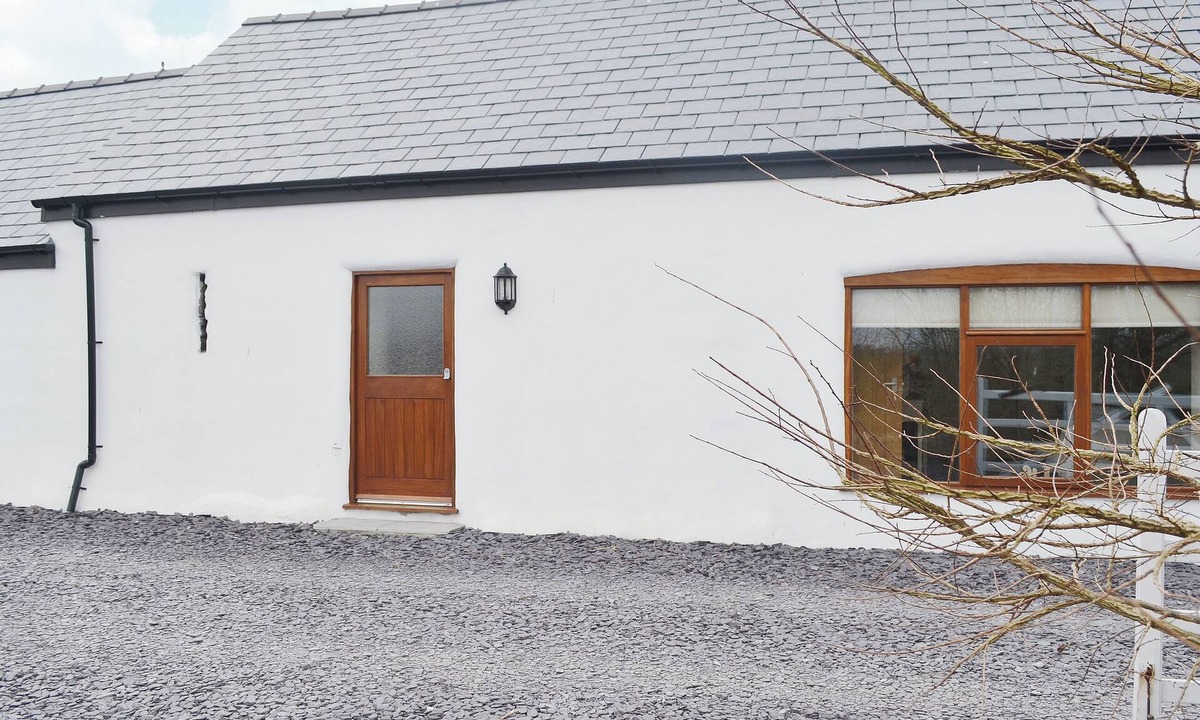 Llanfachraeth Cottage | 2 bedroom accommodation in Llanfachraeth, near Holyhead