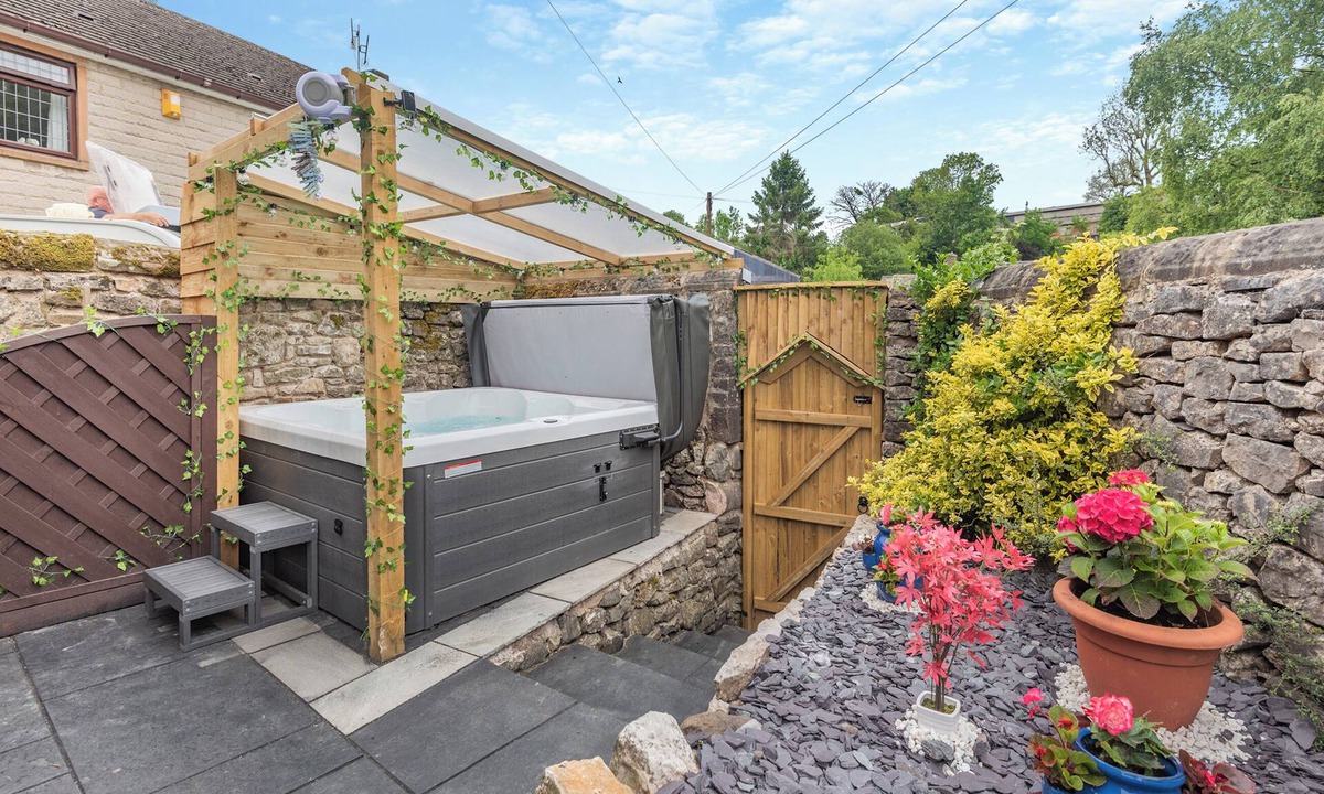 Bonsall Cottage | 2 bedroom accommodation in Bonsal, near Matlock