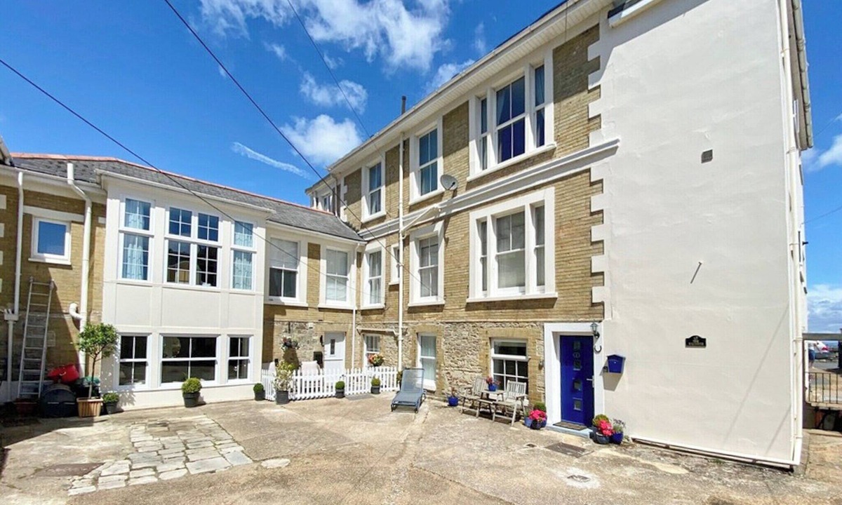 Seaview Cottage | 2 bedroom accommodation in Seaview