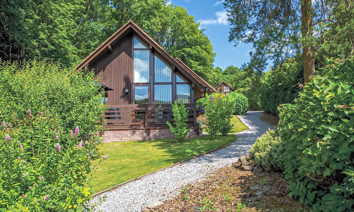 Waterrow Ski Chalet | 2 bedroom accommodation in Waterrow, Wiveliscombe