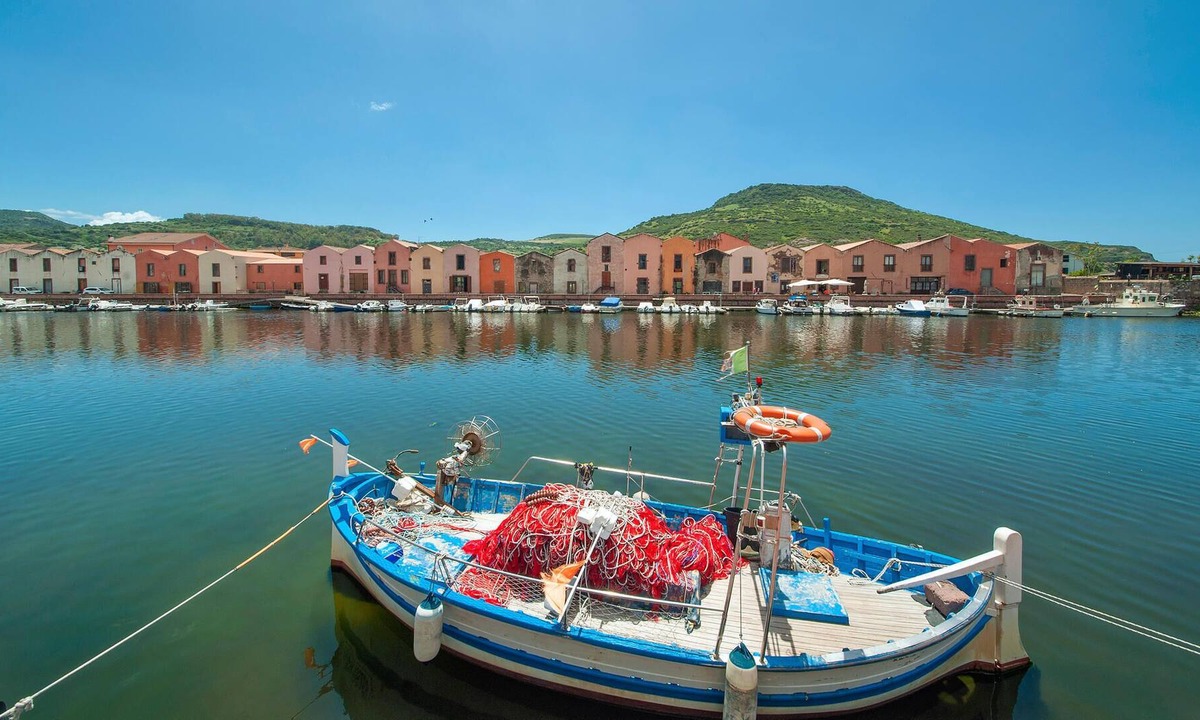 Santa Caterina Apartment | 2 bedroom accommodation in Cuglieri