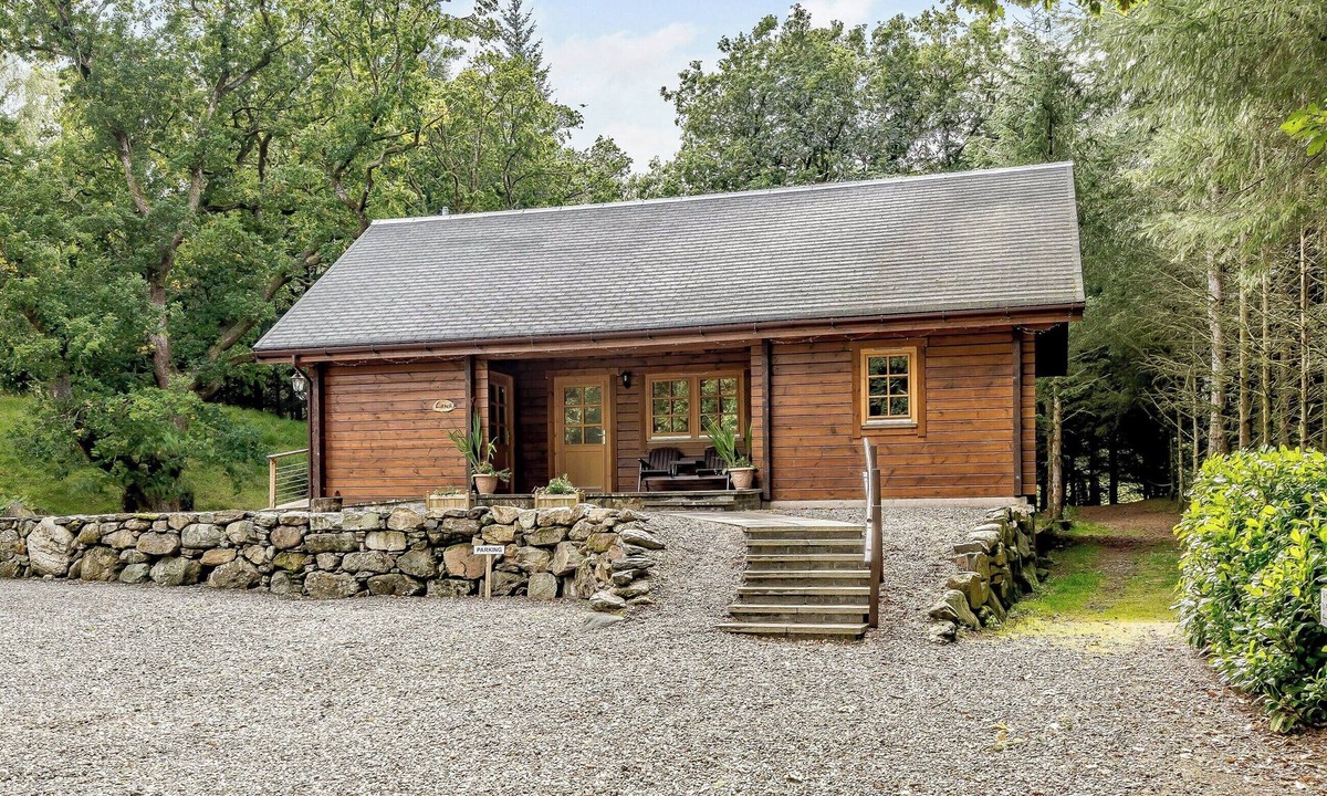 Killin Cottage | 2 bedroom accommodation in Killin, near Crianlarich