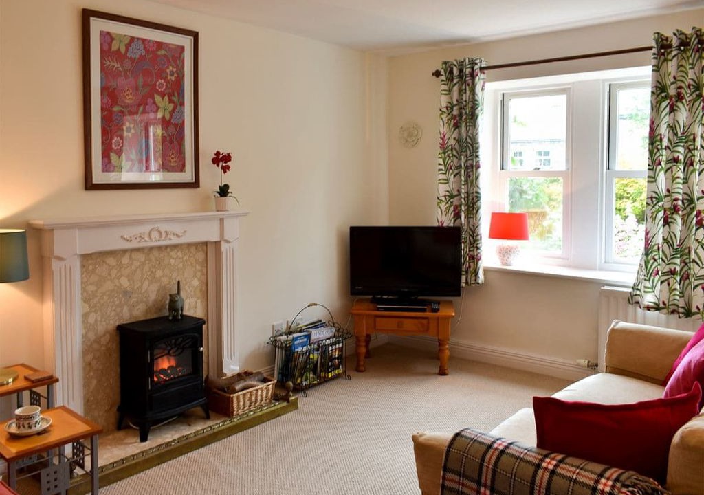 West Witton Cabin | 2 bedroom accommodation in West Witton, near Leyburn
