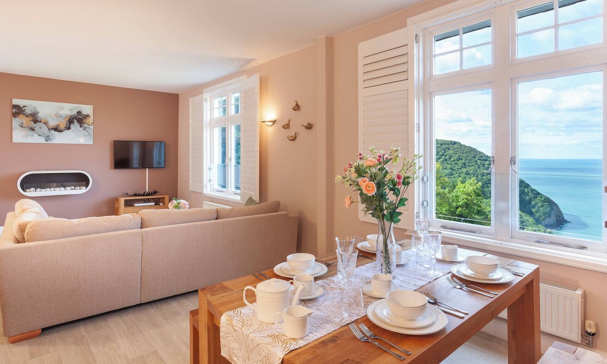 Hele Cottage | 2 bedroom accommodation in Woody Bay, Exmoor