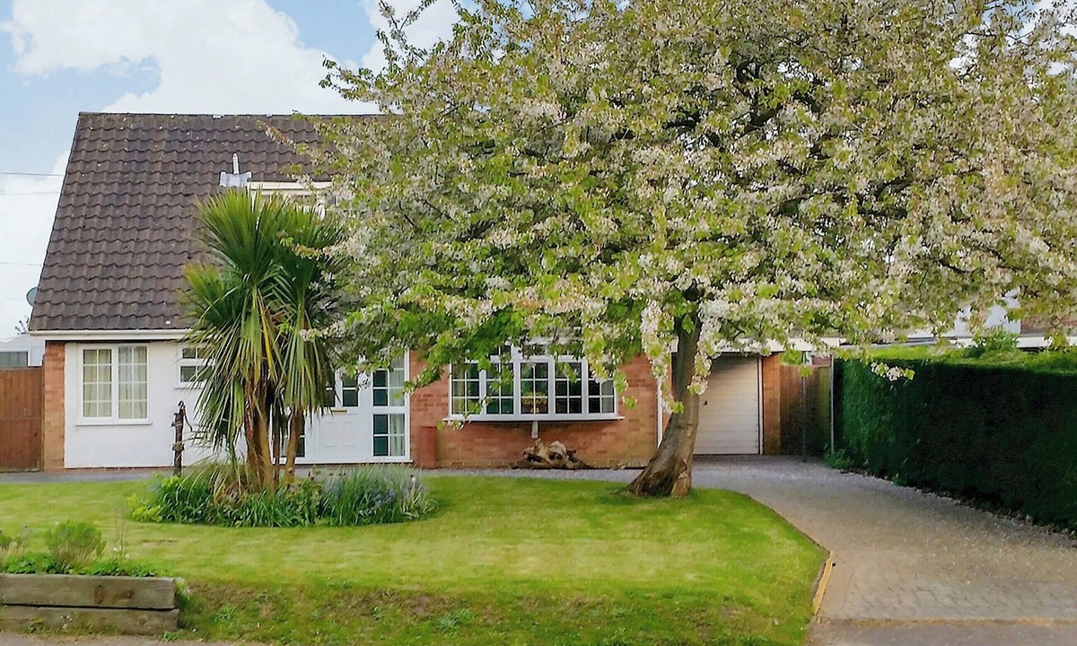 Upton Cottage | 2 bedroom accommodation in Upton