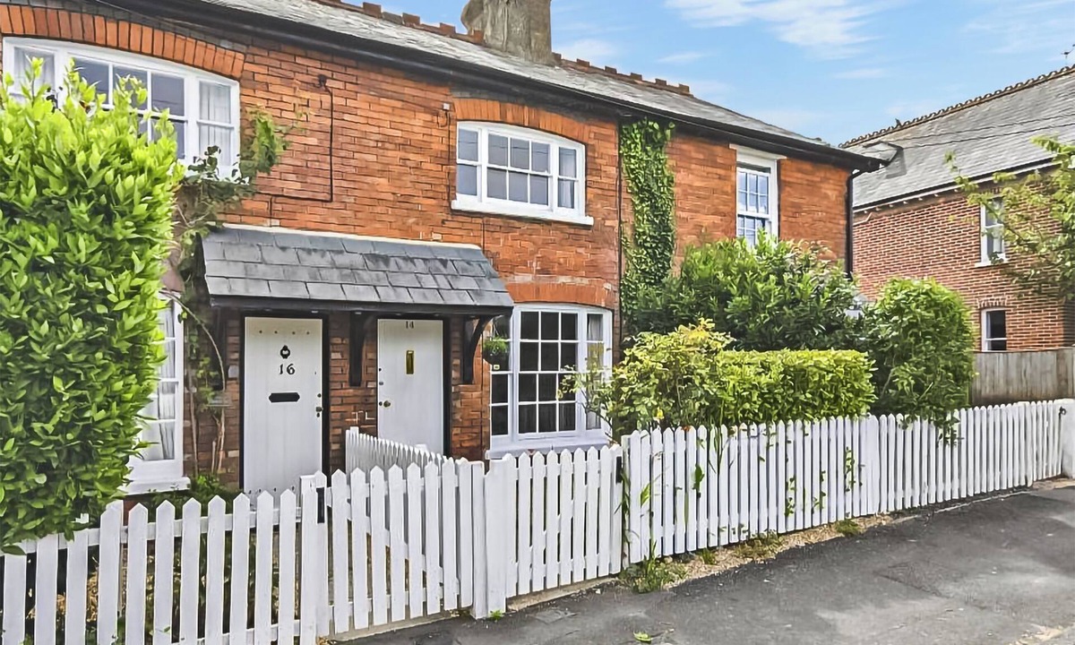 New Forest District Cottage | 2 bedroom accommodation in Lyndhurst, near Brockenhurst