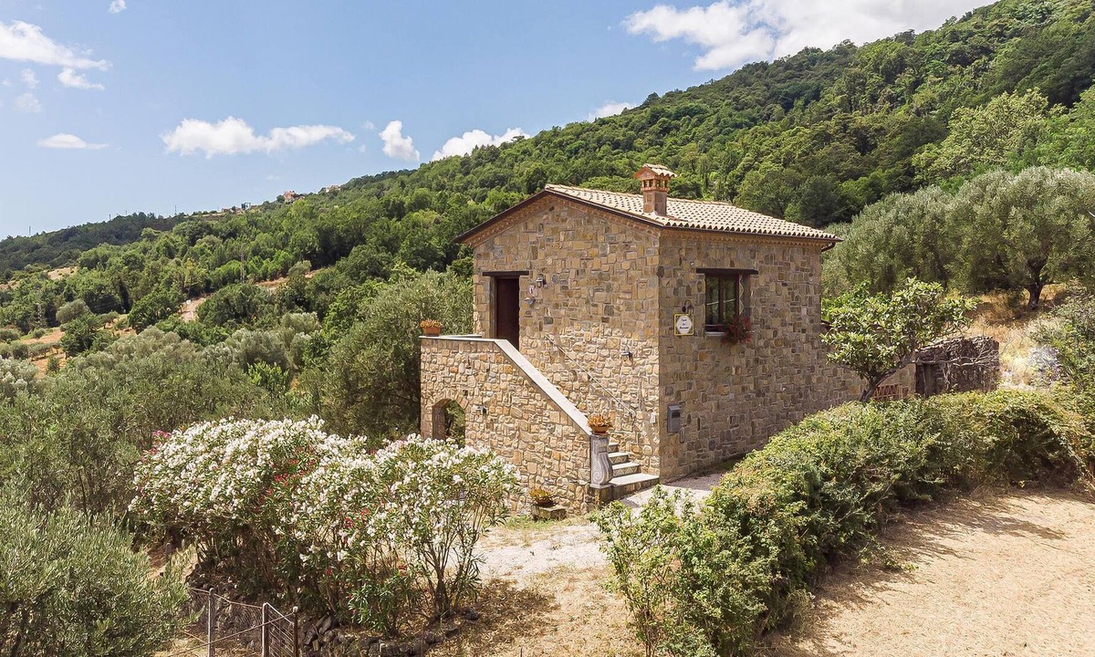 Alfano House | 2 bedroom accommodation in Alfano