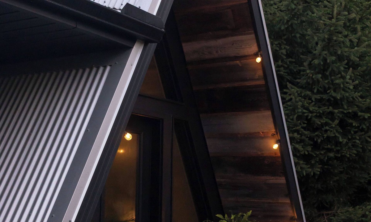 Sugarcreek Cabin | 2-bedroom Aframe cabin in delightful Sugarcreek.