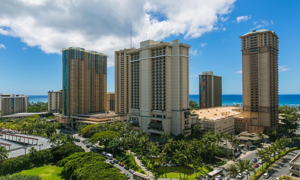Waikiki Condo | 2-Bedroom Condo Just 8 Minutes Walk to Waikiki Beach