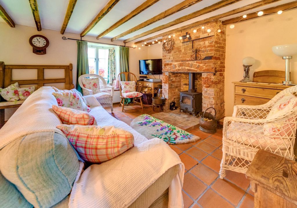 Shorwell Cottage | 2 bedroom Cottage in Shorwell - IC183