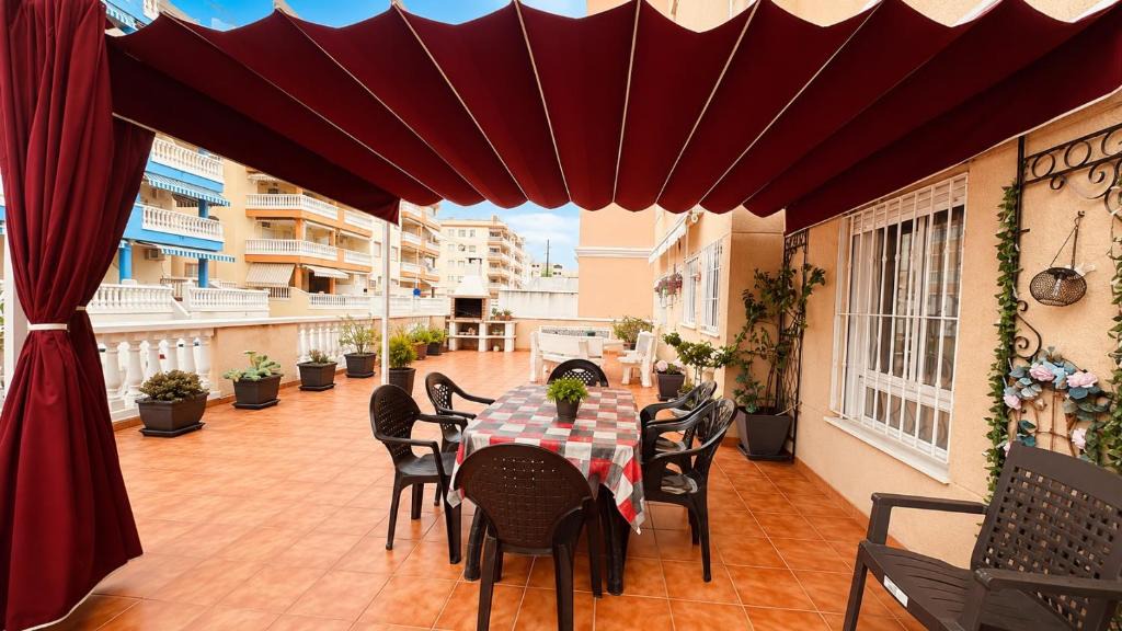 El Grau de Moncofa Apartment | 2 bedroom flat 100m from the beach with huge terrace