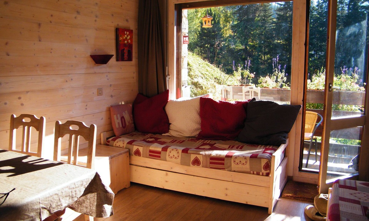 Valmorel Apartment | 2 bedroom apartment rental in Valmorel - ski-in / ski-out 1 bedroom