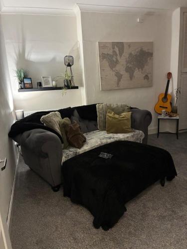 North Glasgow Apartment | 2 bedroom fully furnished apartment