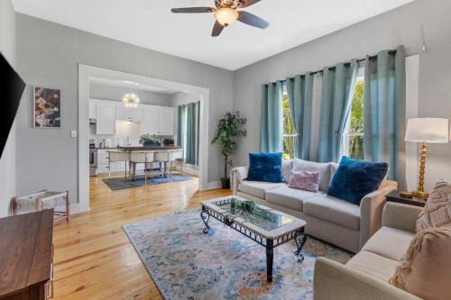 Lake Charles House | 2 Bedroom Home in Downtown Lake Charles La