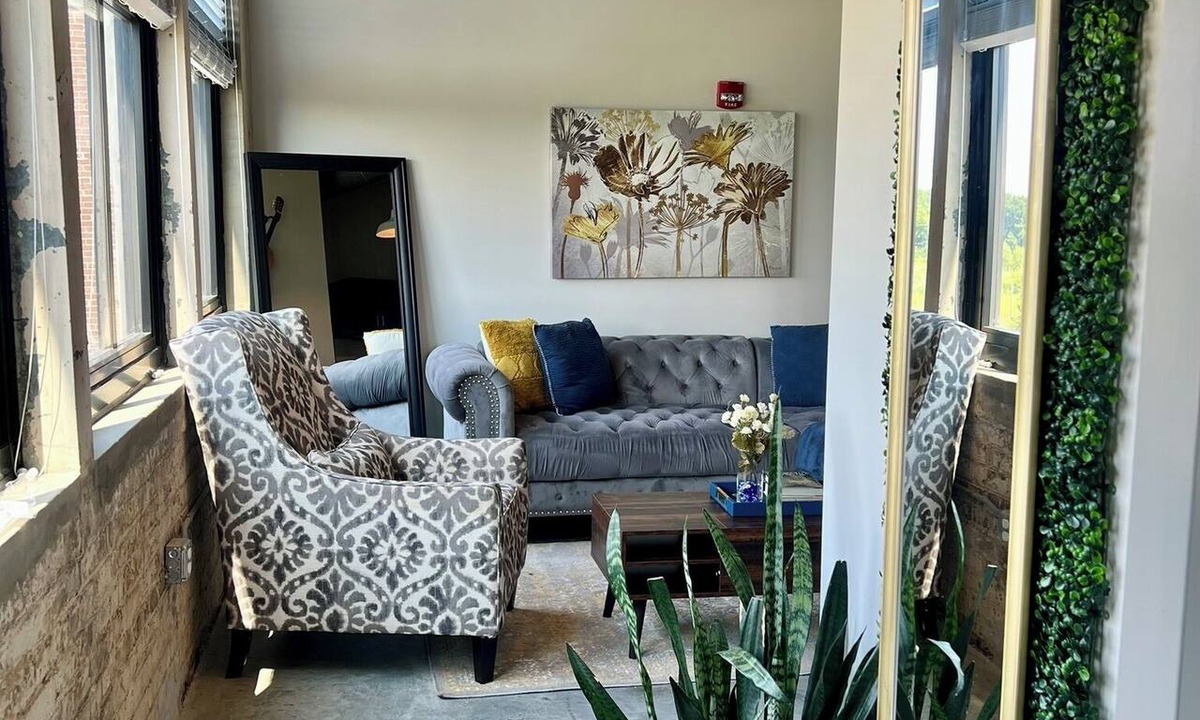 Uptown Apartment | 2-Bedroom Memphis Rhythm River Retreat near Downtown, Harbortown, & West Memphis
