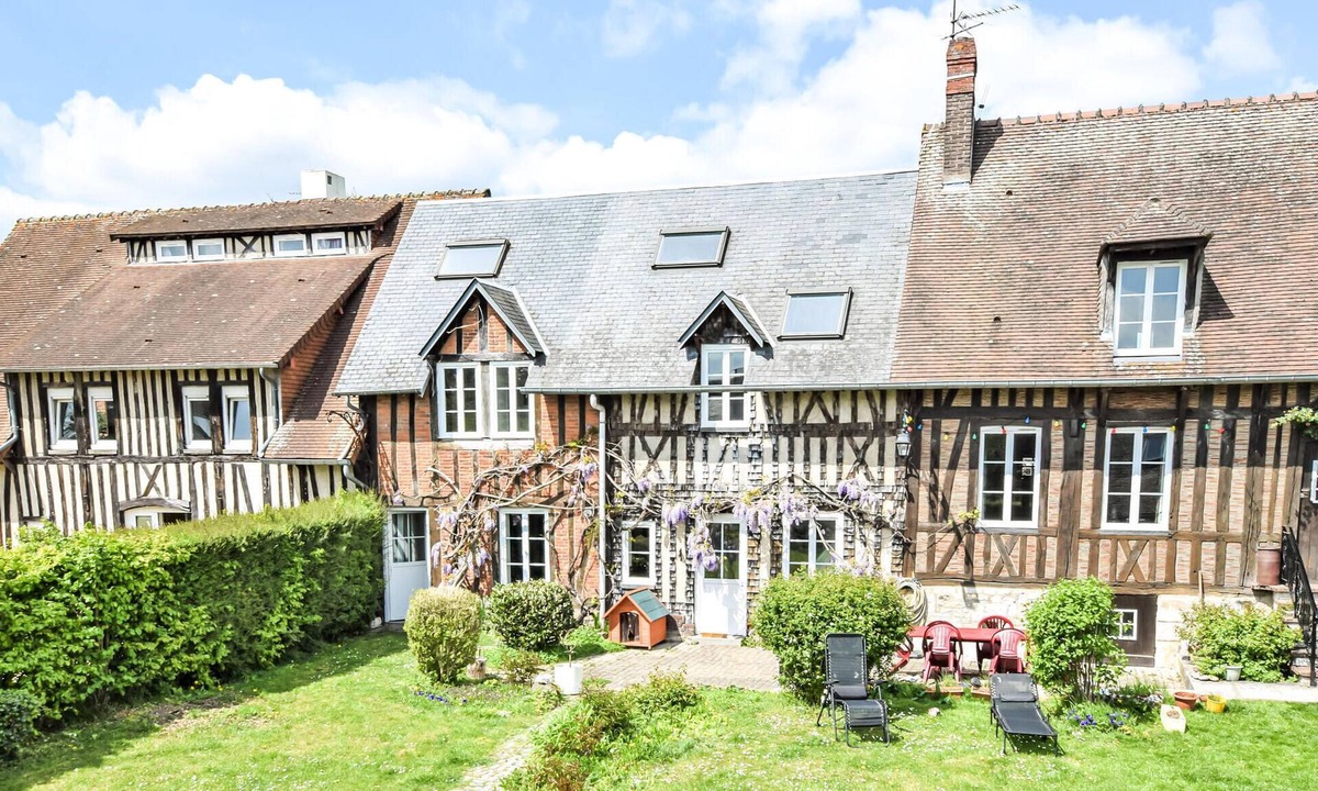 Le Mesnil-Esnard House | 2 bedroom nice home in Le Mesnil-Esnard