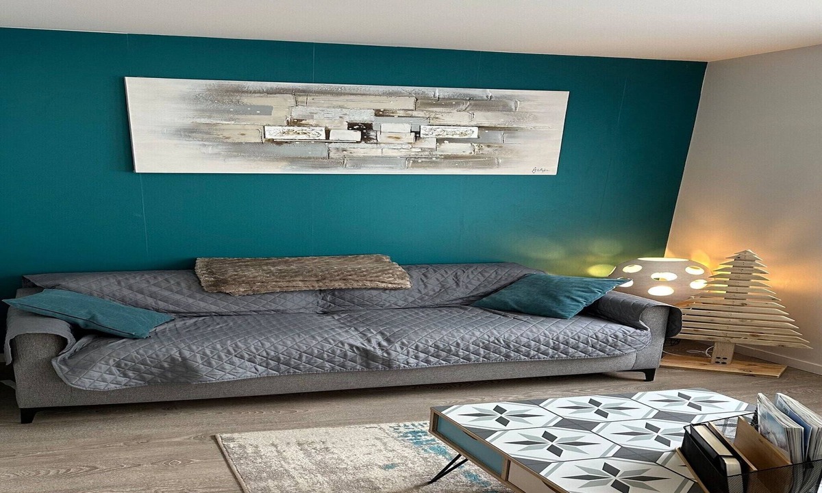 Mont-Dore Apartment | 2-Bedroom Revamped Flat in Auvergne
