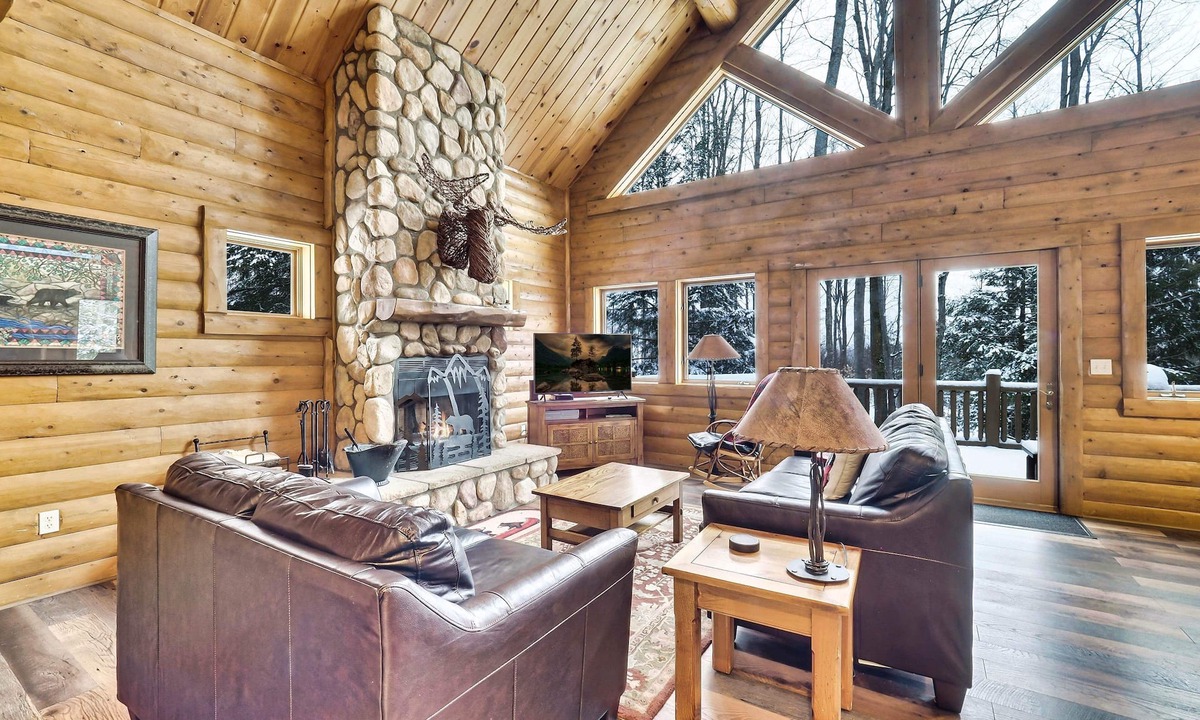Boyne City Cabin | 2 Bedroom with an enclosed loft! Mountain Cabin 801 Sleeps 8