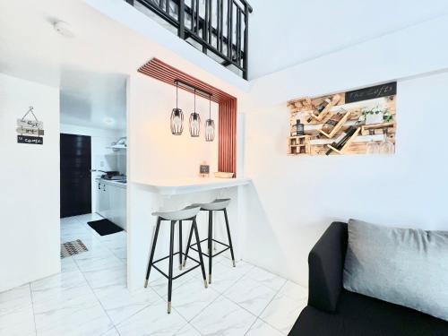 Naga Apartment | 2 Beds Spacious Centrally Located Loft Apartment