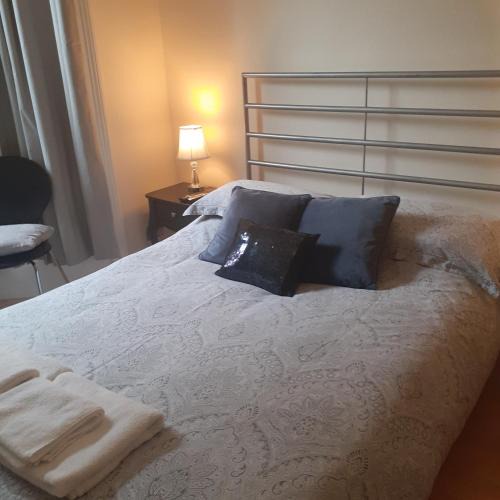 Llangollen House | 2 Bodwen Villas