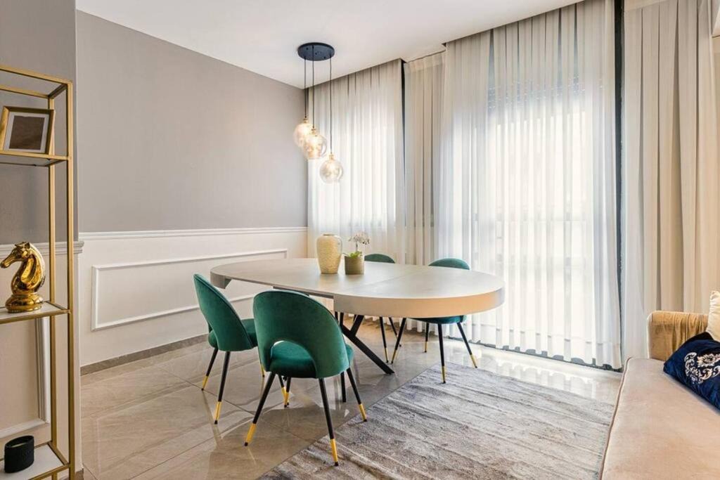 Jerusalem Apartment | 2 Br Apartment In Natanstrauss St Jerusalem Israel