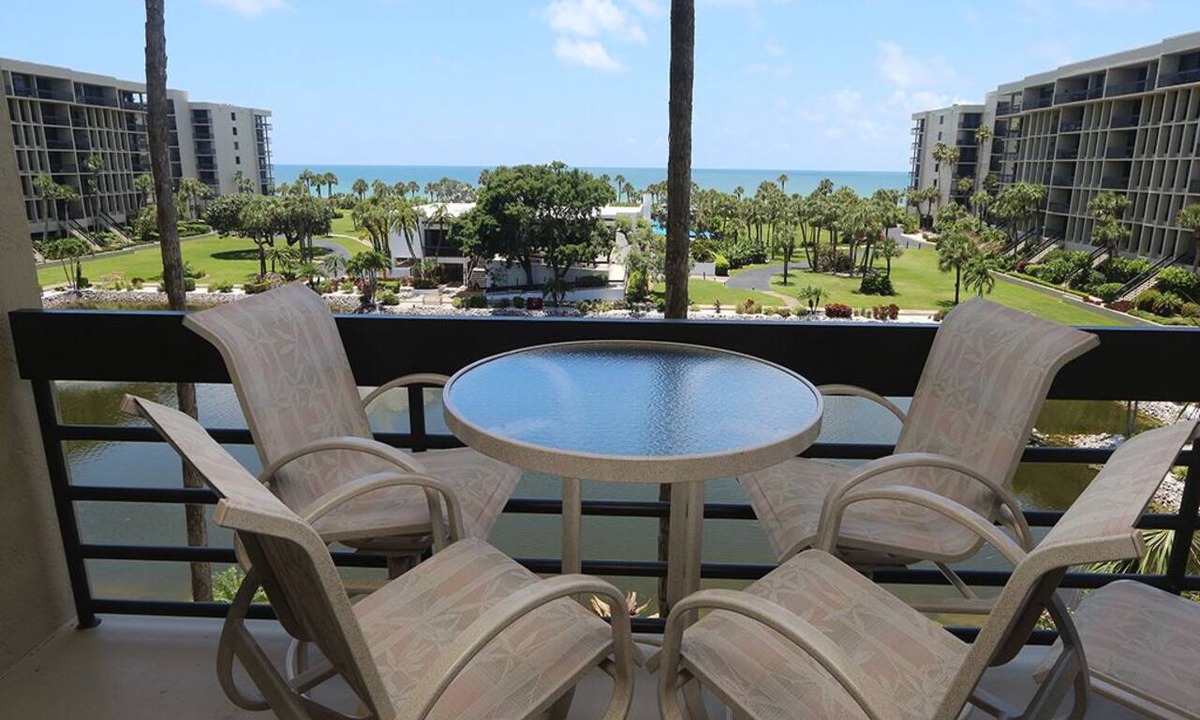 Longboat Key Condo | 2 BR Beachplace Condo Unit 5-301 by RVA