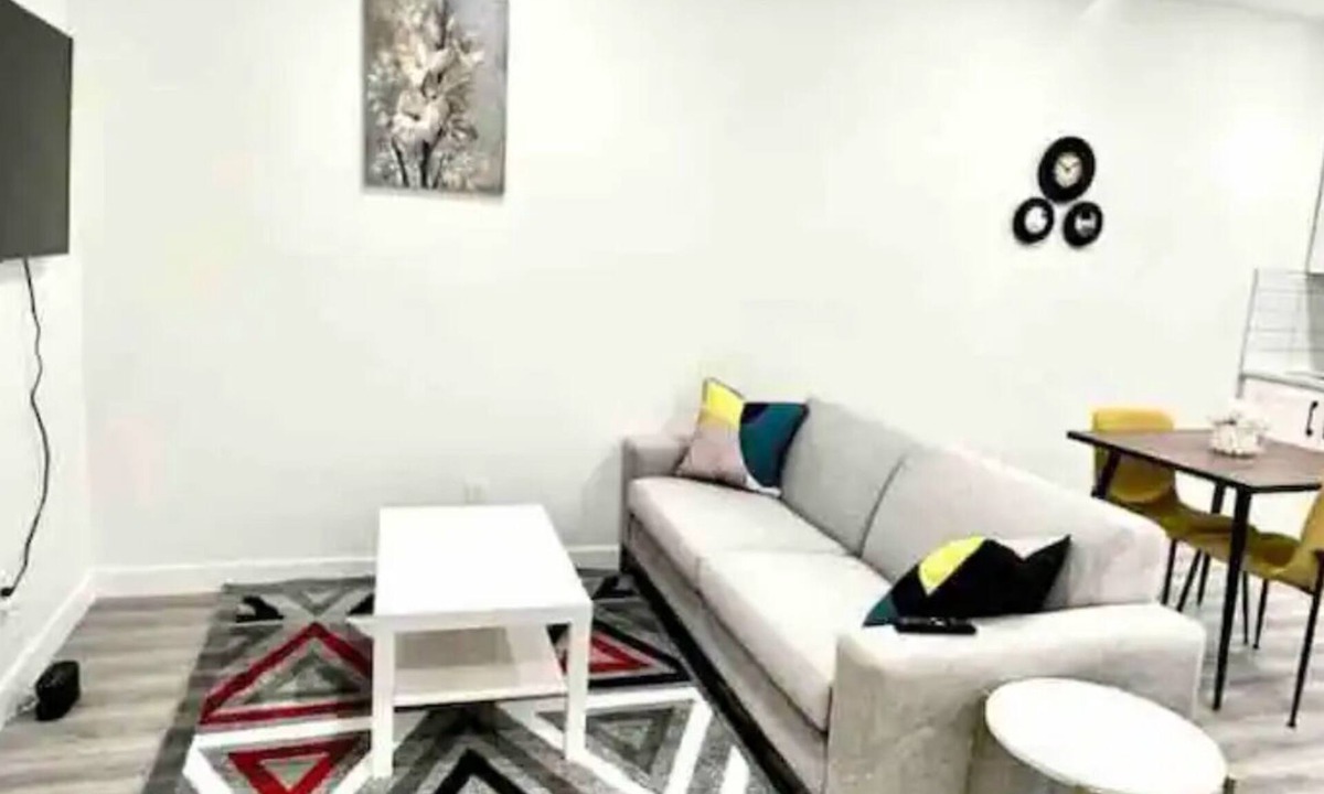 Calgary Apartment | 2 BR Cozy walk-out basement with EV charging