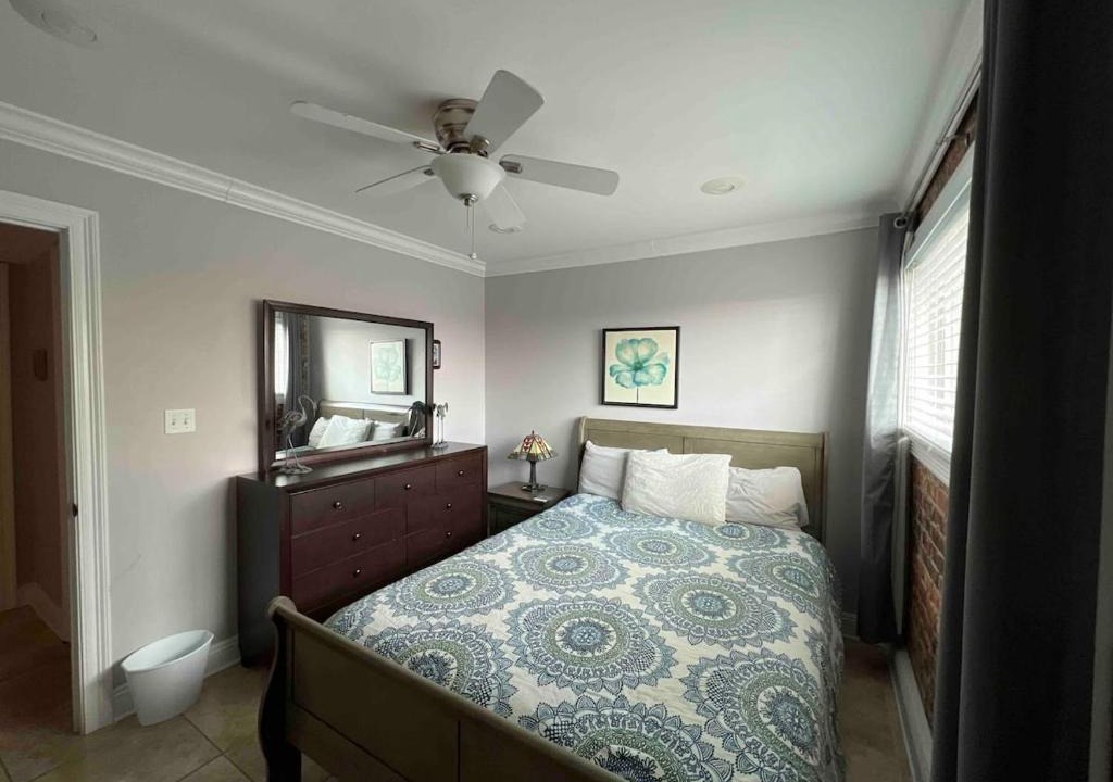 Highlands - Perkins Apartment | 2 br Steps from Tiger Stadium