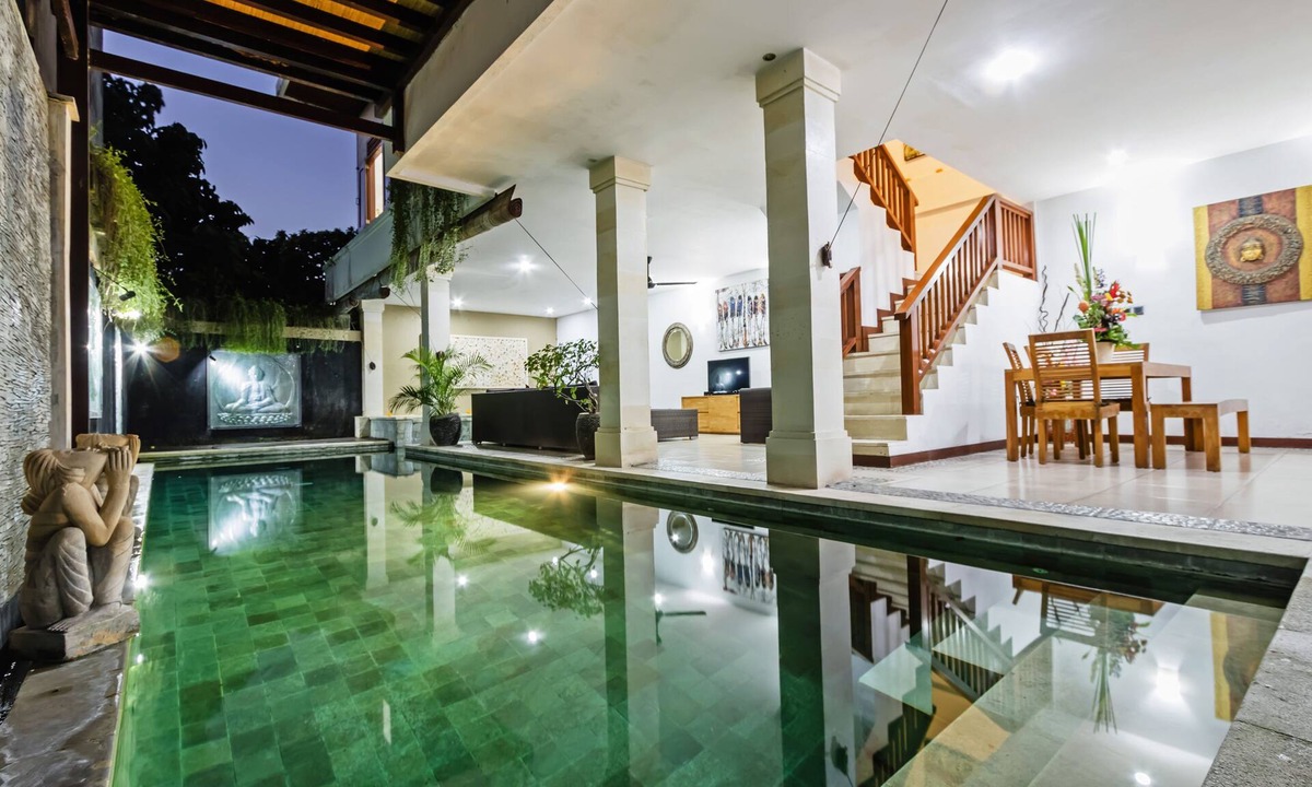 Dyanapura Villa | 2 BR Villa Mienna, 2 Mins Walk to Restaurants