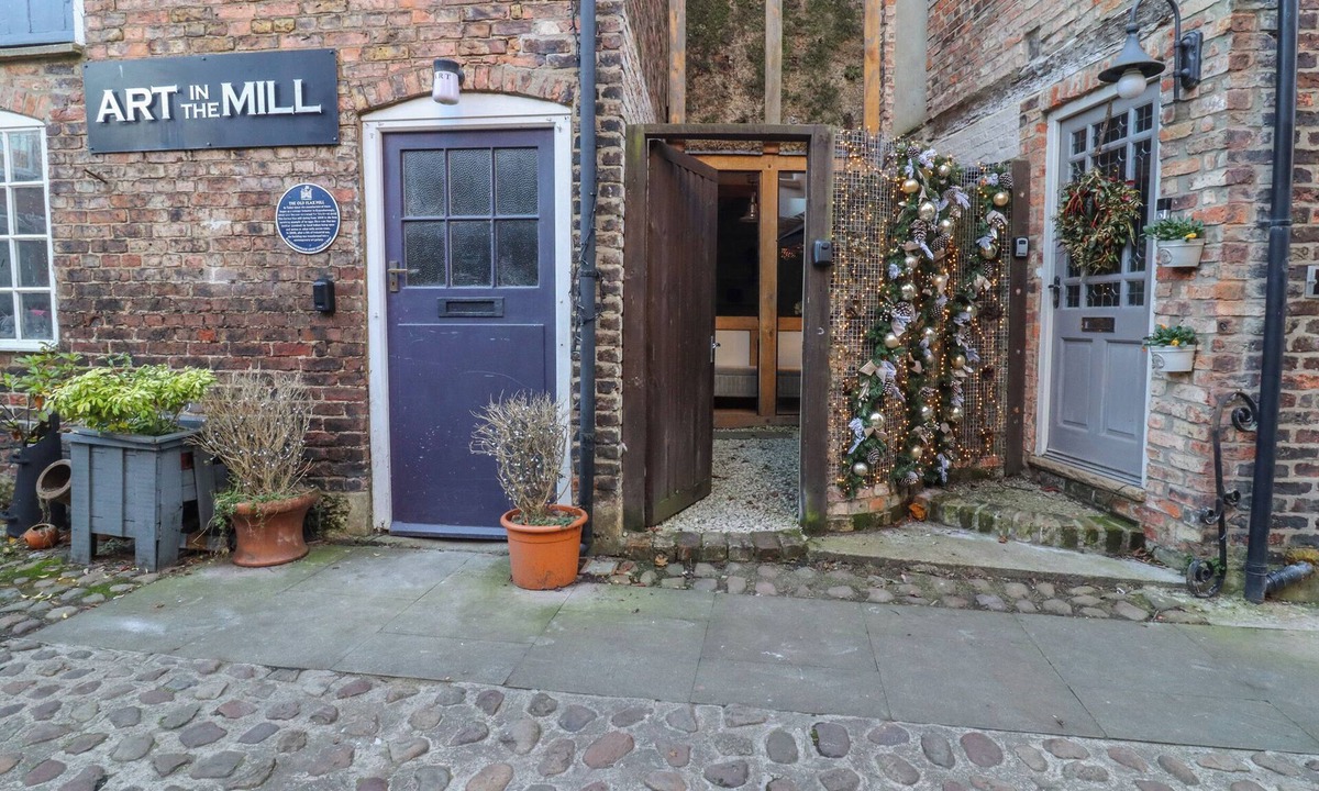 Knaresborough Cottage | 2 Castlegate