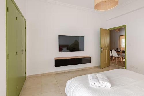 Agdal Apartment | 2 chambres moderne avec patio et fibre I Proche Akdital