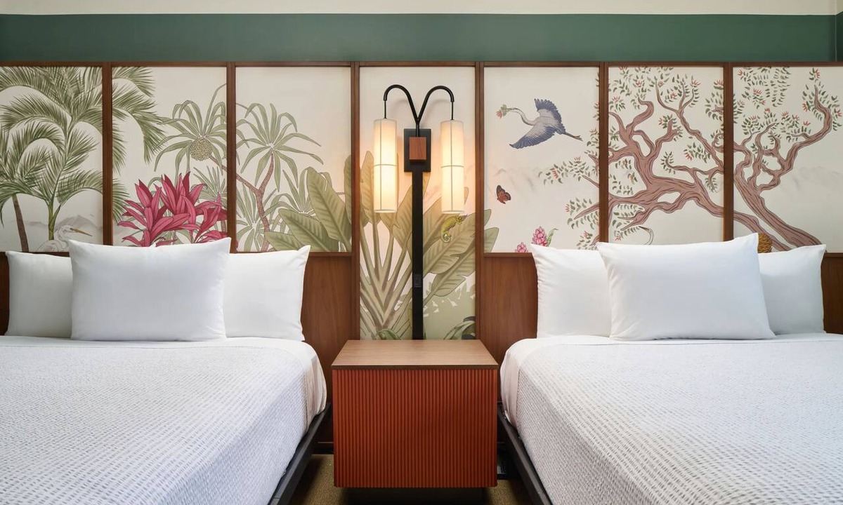 Ala Moana Hotel | 2 Convenient Rooms, Scenic Gardens, Outdoor Pool Relaxation, Near Ala Moana
