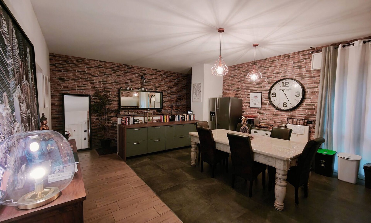 Gallarate Bed & Breakfast | 2) Double room with private bathroom 8 minutes from Milan Malpensa airport