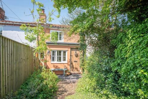 Darsham House | 2 Fox Cottage, Darsham