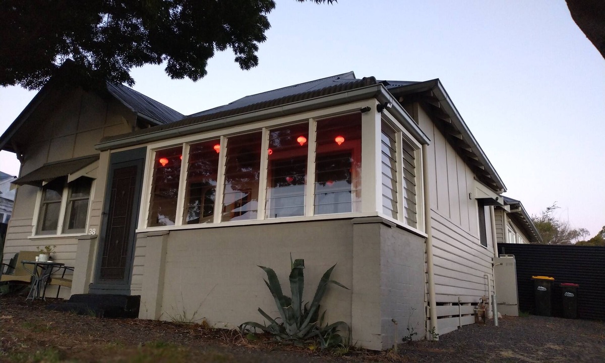 Stawell House | 2 Houses+Large bungalow+4 office desk+Netflix