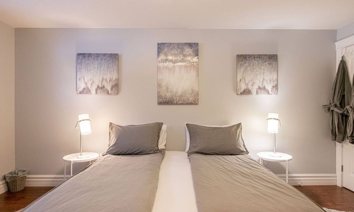 Windsor Apartment | 2 King Beds, Ski Martock, OnTree, Wineries, Hot Tub