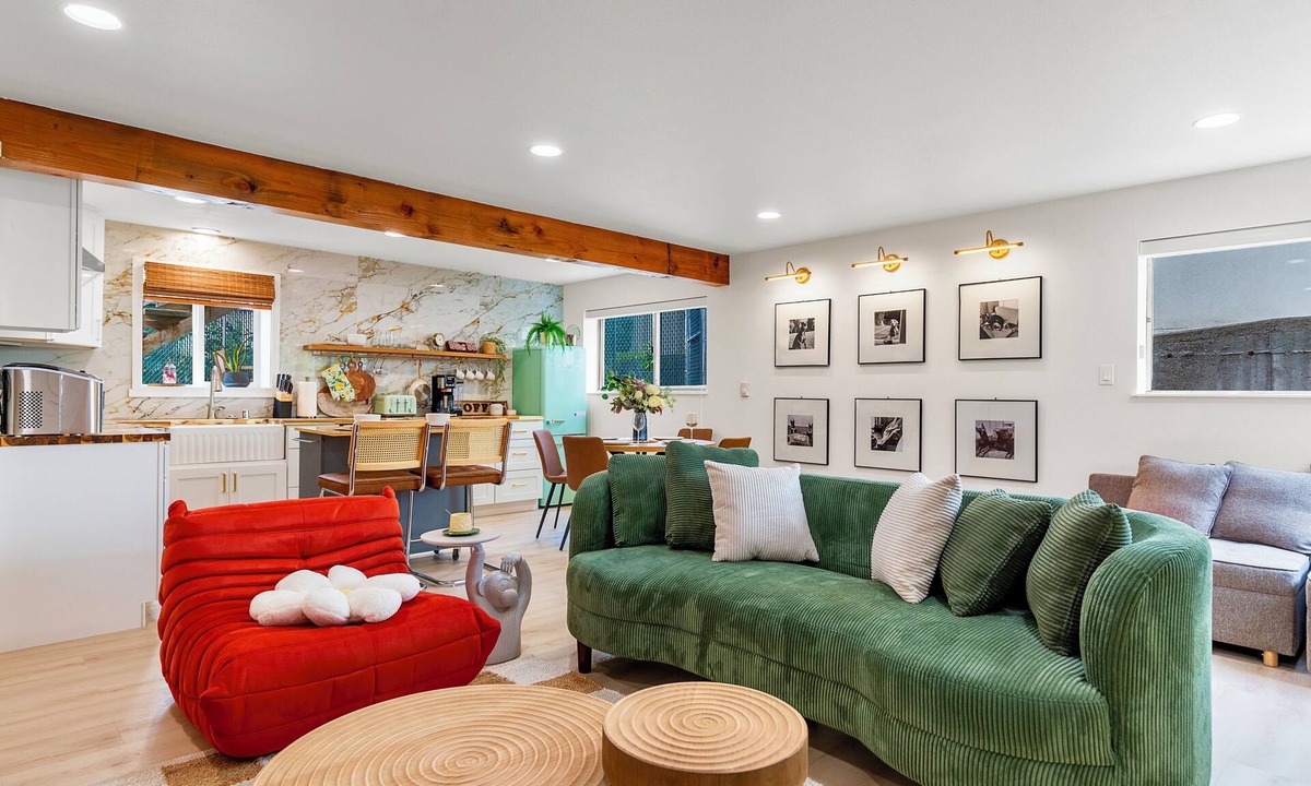 Ballard Apartment | 2 King Suite BBQ Free parking 93 Walking score Pet-friendly