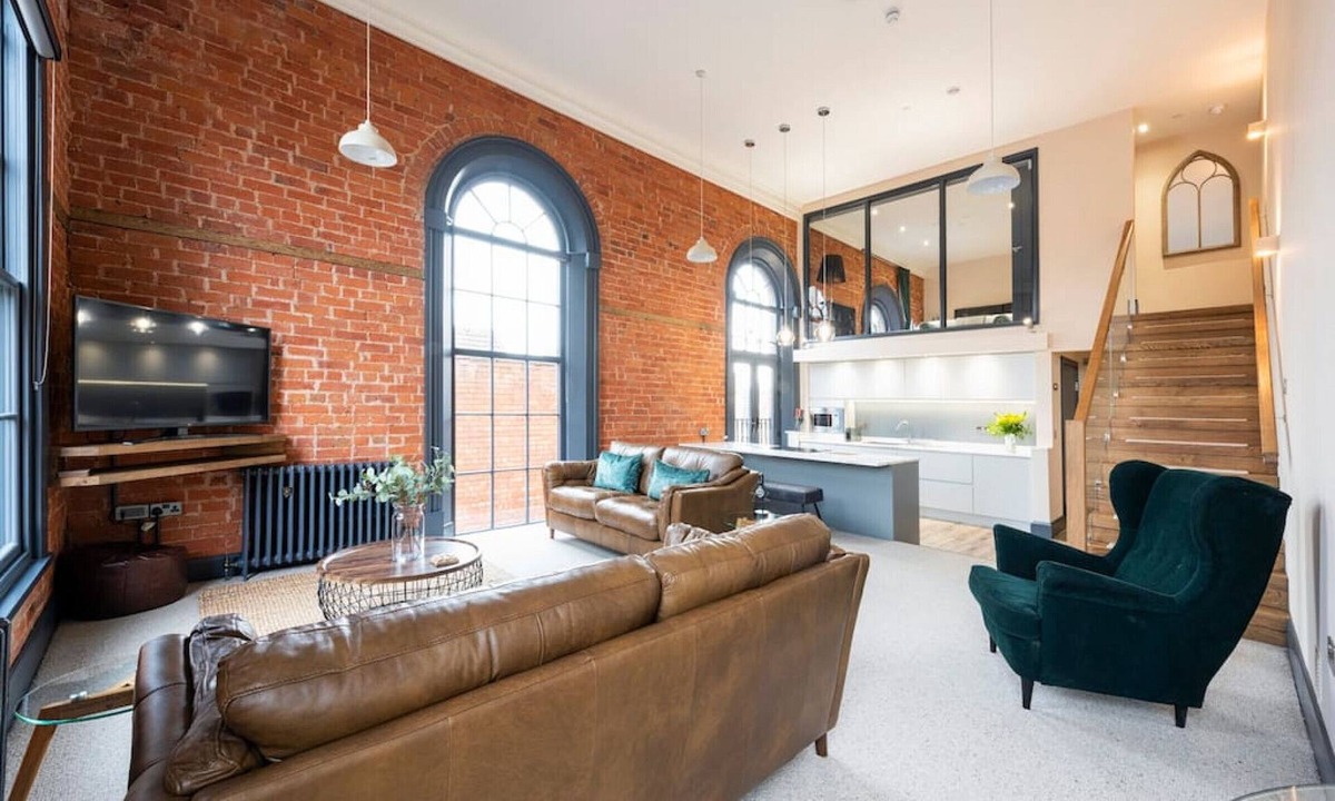 Edwinstowe Condo | 2 luxurious modern style apartments, in the heart of Sherwood Forest