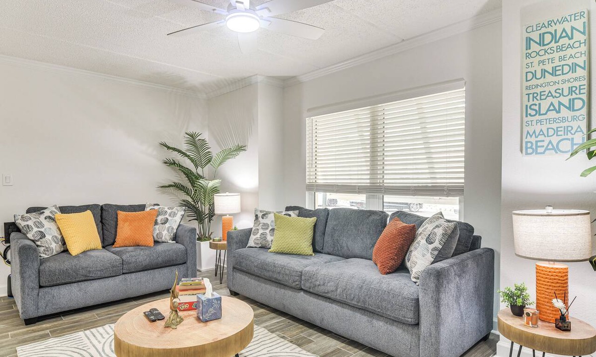 St. Pete Beach Condo | < 2 Mi to Coast: St Pete Beach Gem w/Pool Access