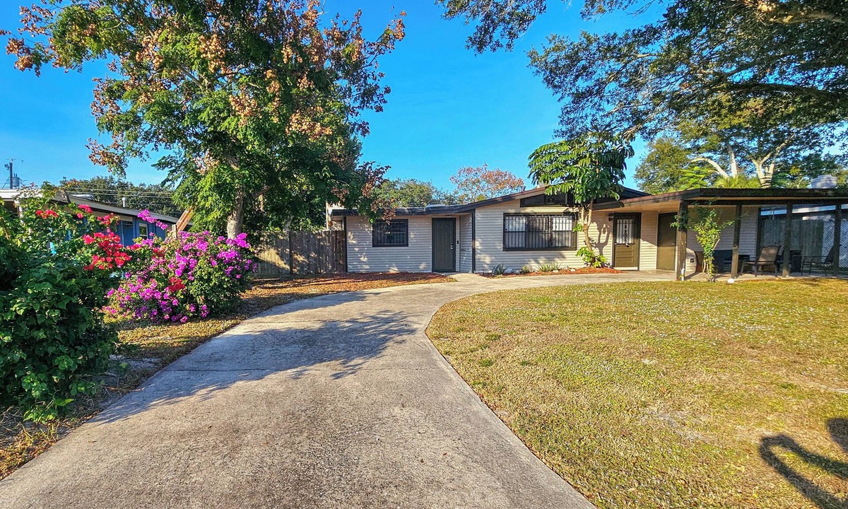 Cocoa House | 2 Mi to Cocoa Riverfront Park: Home w/Patio!