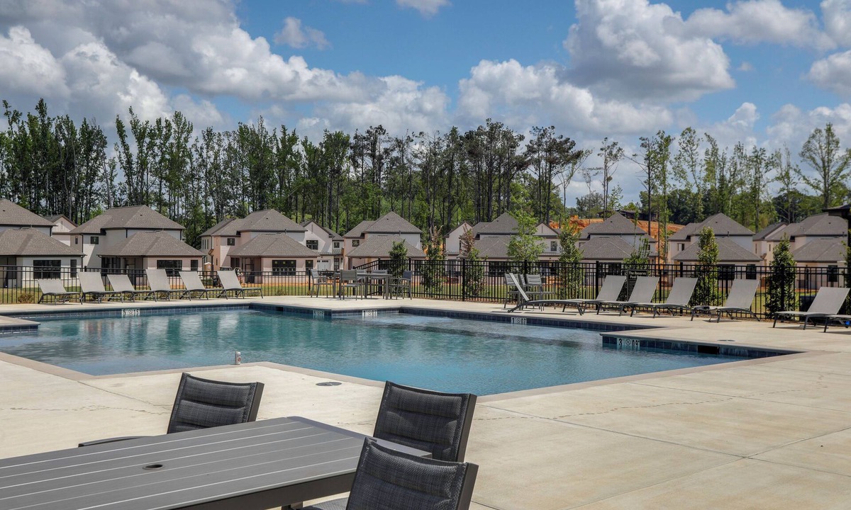 Oxford House | 2 Mi to Dtwn! Newly Built Oxford Retreat w/Porch