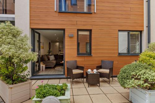 Mortehoe Apartment | 2 Middlecombe - Luxury Apartment at Byron Woolacombe, only 4 minute walk to Woolacombe Beach!