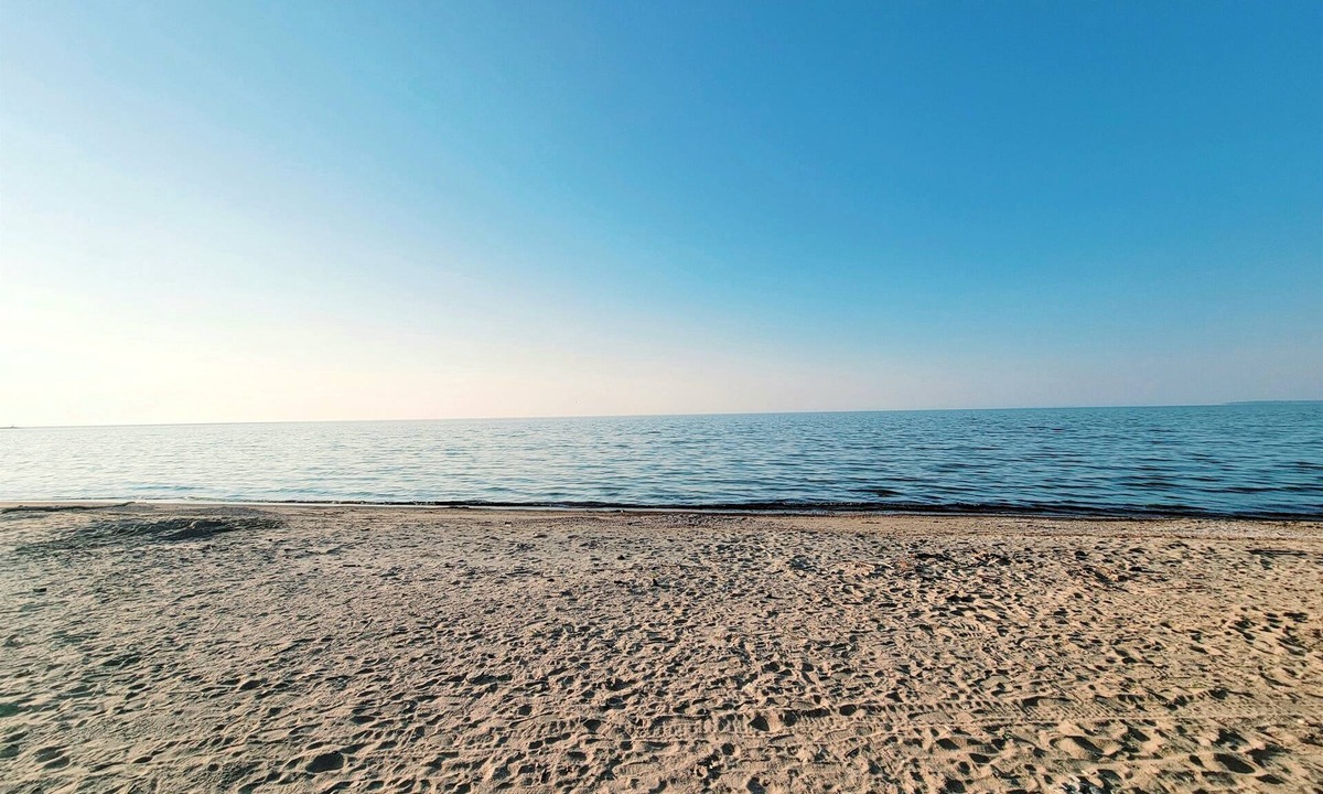 Port Clinton Cottage | 2 min walk to PC Beach~Near Jet Express