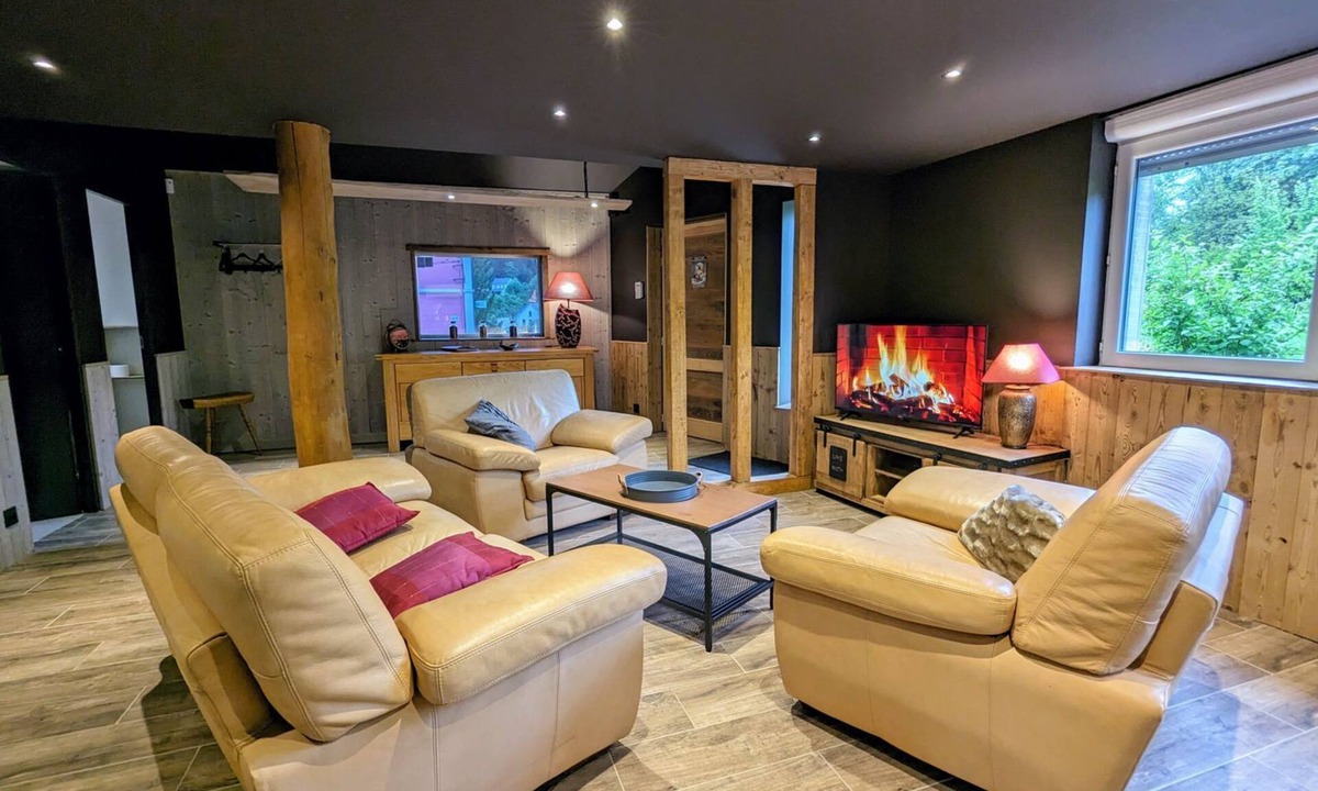 Travexin Ski Chalet | 2* mountain chalet. Ideal for a family, dog accepted. Close to skiing and activities.