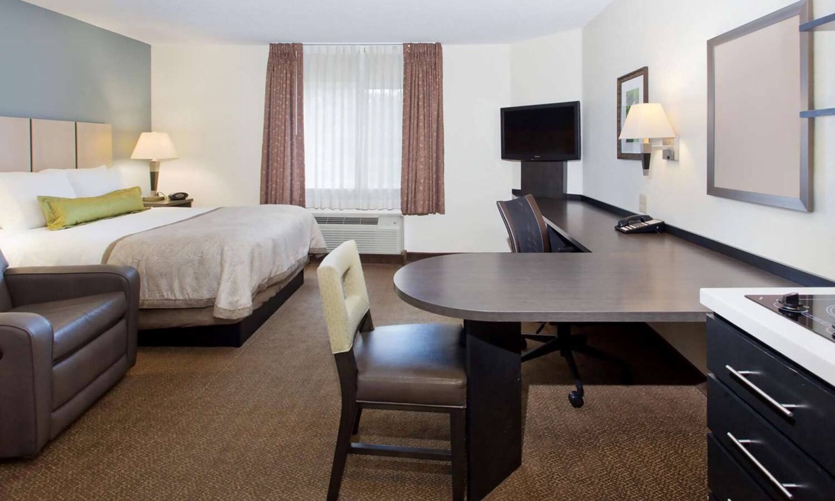 Nanuet Hotel | 2 Quiet 1BR Queen Stay Near Highways l w/Kitchen & Parking