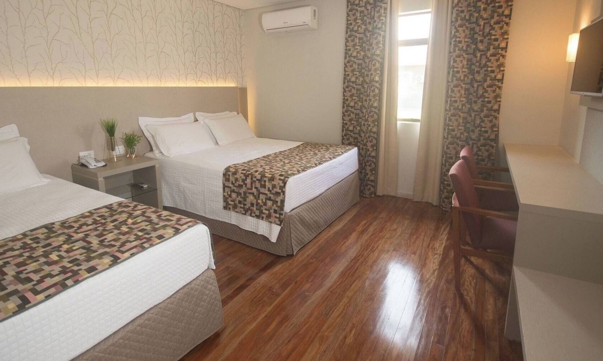 Foz do Iguacu Hotel | 2 Relaxing Suites | Hideaway with Pools and Sauna Near Argentina Border