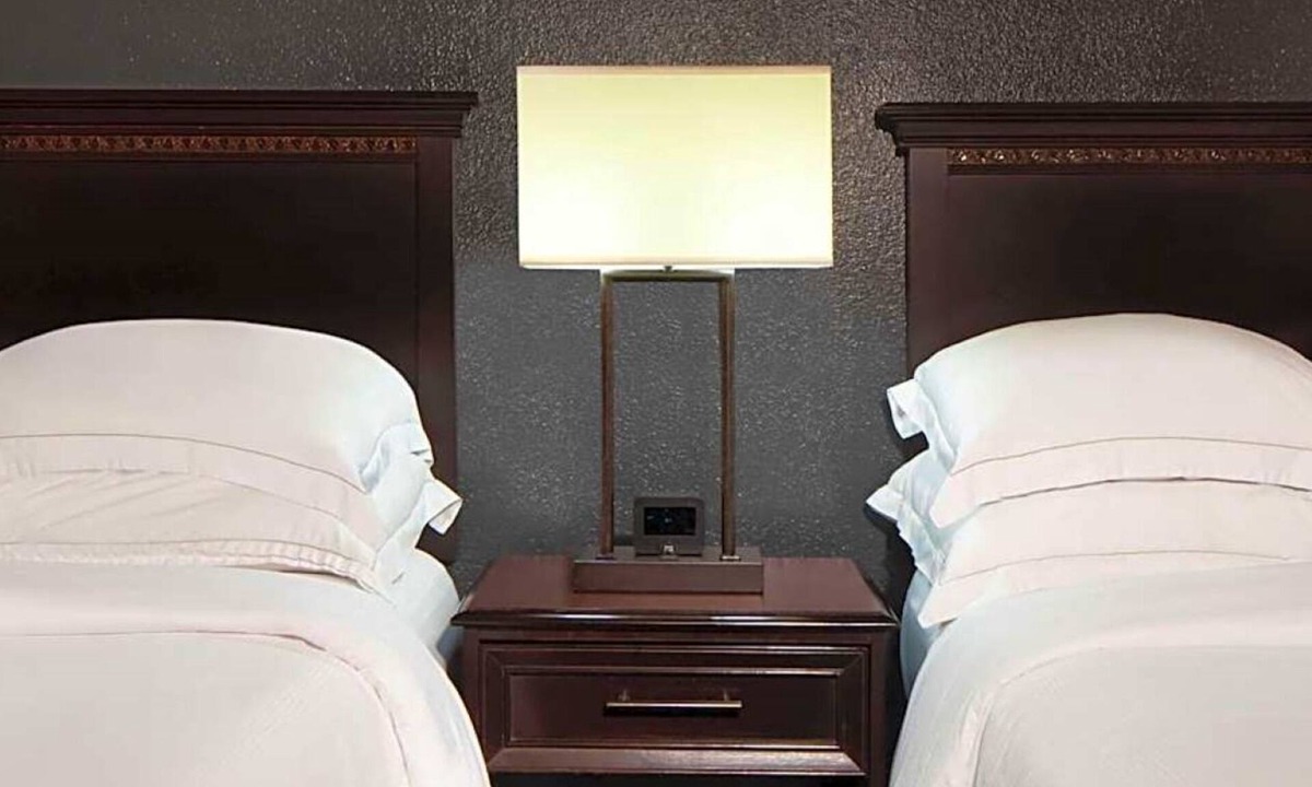 Nassau Bay Hotel | 2 Serene Rooms with Marina Views, Ideal for Family Getaways