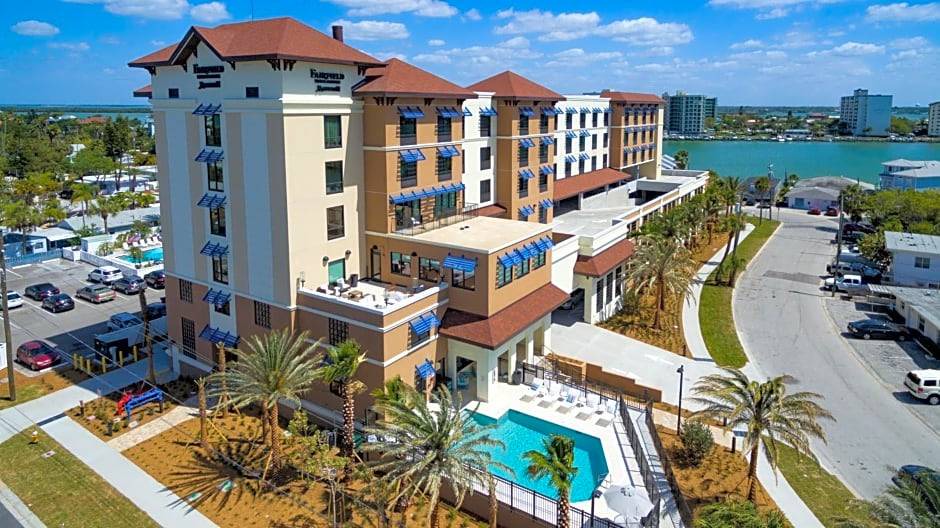 Bay Esplanade Hotel | 2-Star Hotel ∙ Fairfield Inn & Suites by Marriott Clearwater Beach