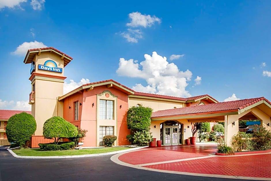 Little Rock Medical District Hotel | 2-Star Hotel ∙ Days Inn by Wyndham Little Rock/Medical Center